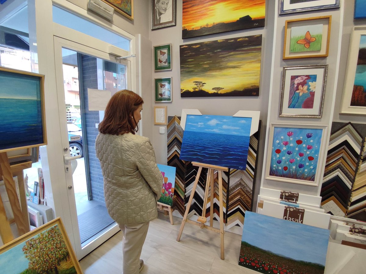 Mirelu1's tweet photo. Feliz semana! 📲697283999 
#pinturas #paisajes #landscapes #coloristas #pintadoamano #handmade #handpainted #cuadros #marcos #oleos #acrilicos #oilpainting #original #originalart #decoracion #decoration #pictures #modernart #artemoderno #artshop #artstudio #art #artist #mirelu https://t.co/lpdBFPWCIB