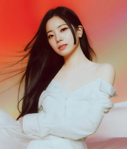 AboutMusicYT's tweet photo. TWICE's Dahyun is set to make her acting debut with two movies, 'Sprint' and 'You Are the Apple of My Eye'. https://t.co/qHtaeNF8NJ