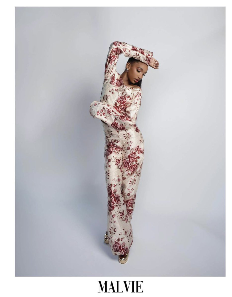 ErisAubrie's tweet photo. Proud to be the 14 year old Print Model &amp; Fashion Designer in this SIX PAGE publication! Thank you Malvie Magazine for the unforgettable opportunity! 💖💖 https://t.co/ITU8gIOFaF