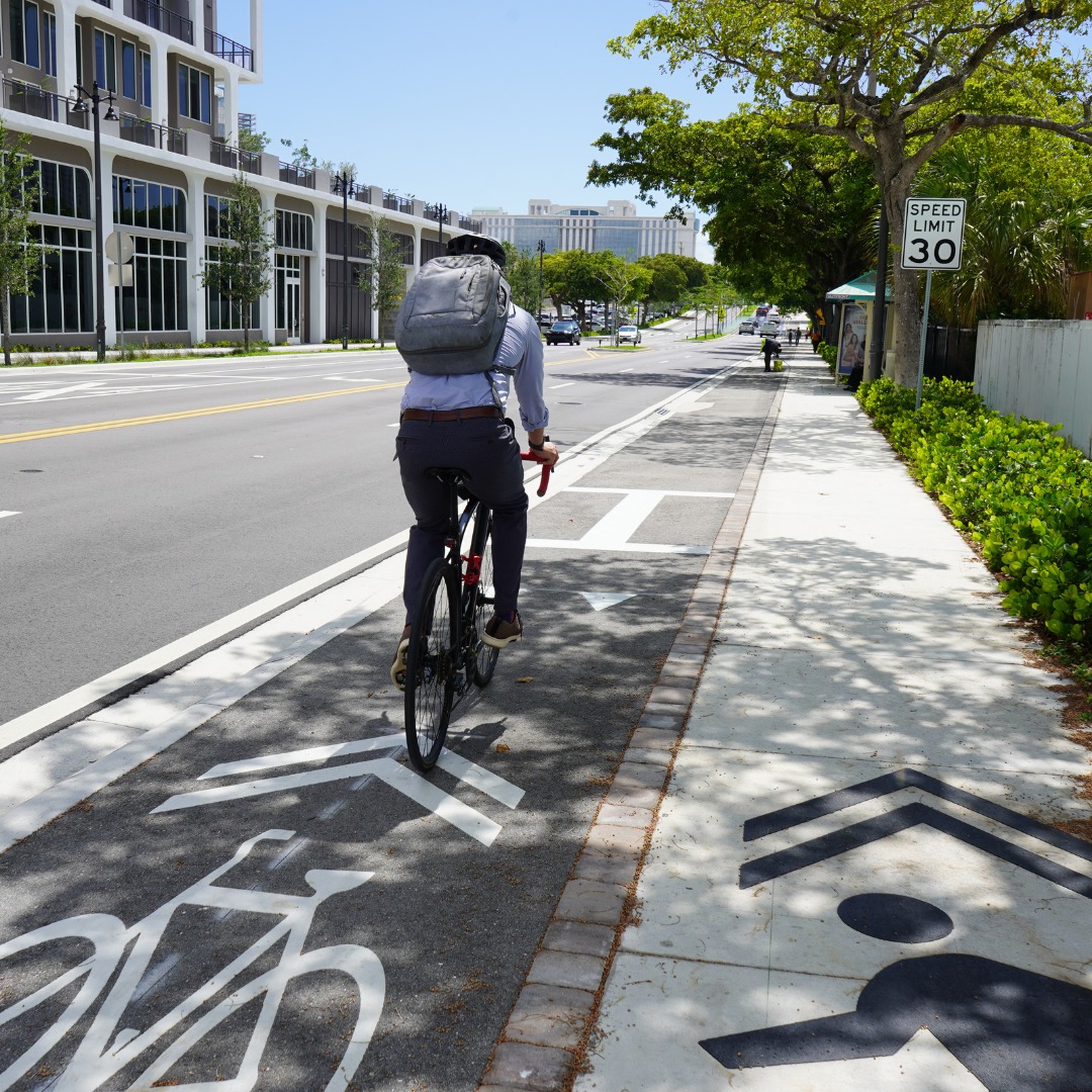 This week is #BiketoWorkWeek! Never rode a bike to work before? Check out possible routes beforehand, or take transit one way. Look for bicycle parking or storage near your workplace, bring an extra set of work clothes, and ensure your bike is safe before you ride!

@bikeleague