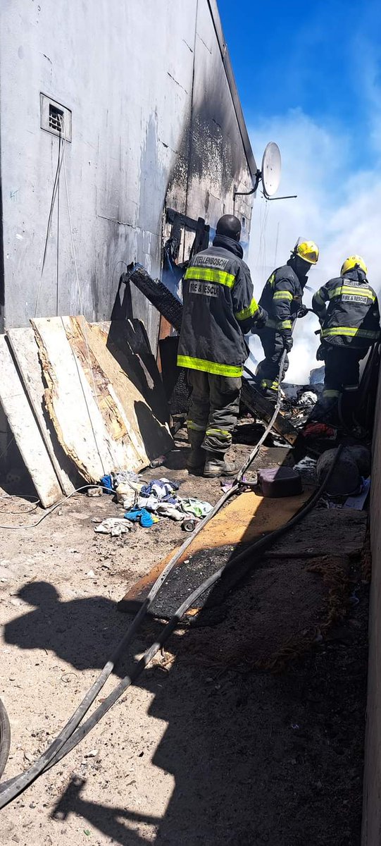 fredericks3341's tweet photo. Tragedy struck a family when a fire consumed everything they owned. They are starting over from scratch and need help. If you can, please consider donating or sharing our fundraiser. Thank you for your kindness.
https://t.co/aq5xrSWx7L
 #HelpAFamilyInNeed #FireSurvivors https://t.co/Vvgcf8k9ZH