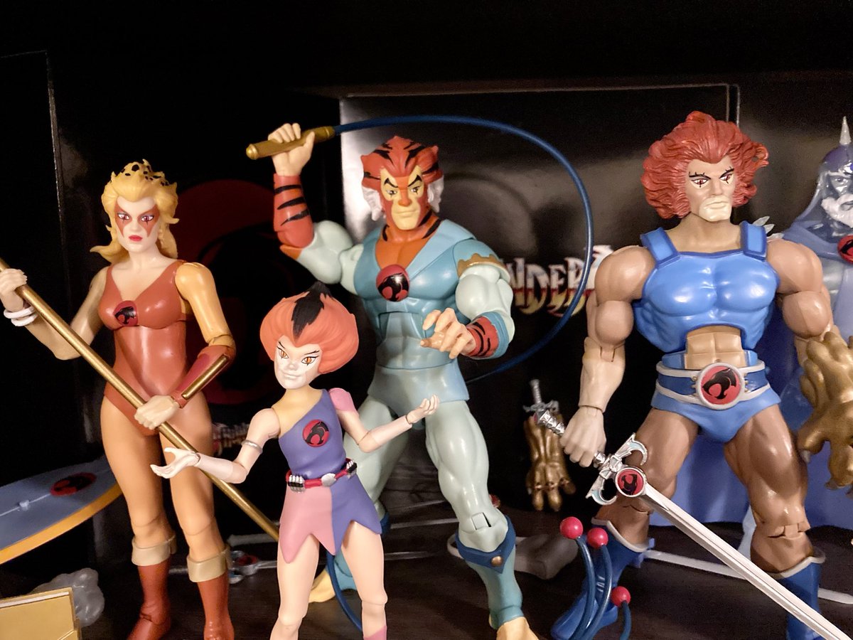 Had time to open 1 @super7store wave9 #Thundercats figure. WilyKit looks great! Possibly most cartoon accurate TC so far! Her & Lion-O almost look from different lines😮! I can’t get lasso to stay on belt(soft plastic into softer plastic)
Sculpt great! Accessories few for price