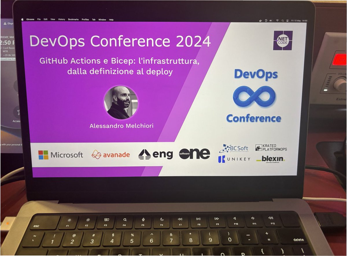 Recap della settimana!
🚀Abbiamo trovato i nostri amici Alessandro Giardina e Ferdinando Santacroce al workshop PO Challenge.
🔧 @amelchiori è stato a Roma per la DevOps Conference 2024.
🤝 Siamo stati a Ferrara per “Individui e Interazioni”.