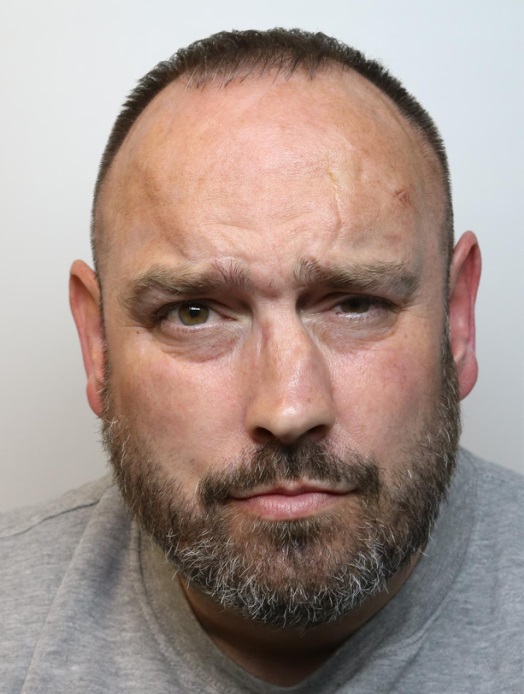 A man has been jailed for life after being found guilty of the murder of a Swindon man. Today at Bristol Crown Court, Vincent Sparkes was found guilty of the murder of Neil Bambrick, who died after being stabbed in Broad Street in July last year. More: orlo.uk/b4uyZ