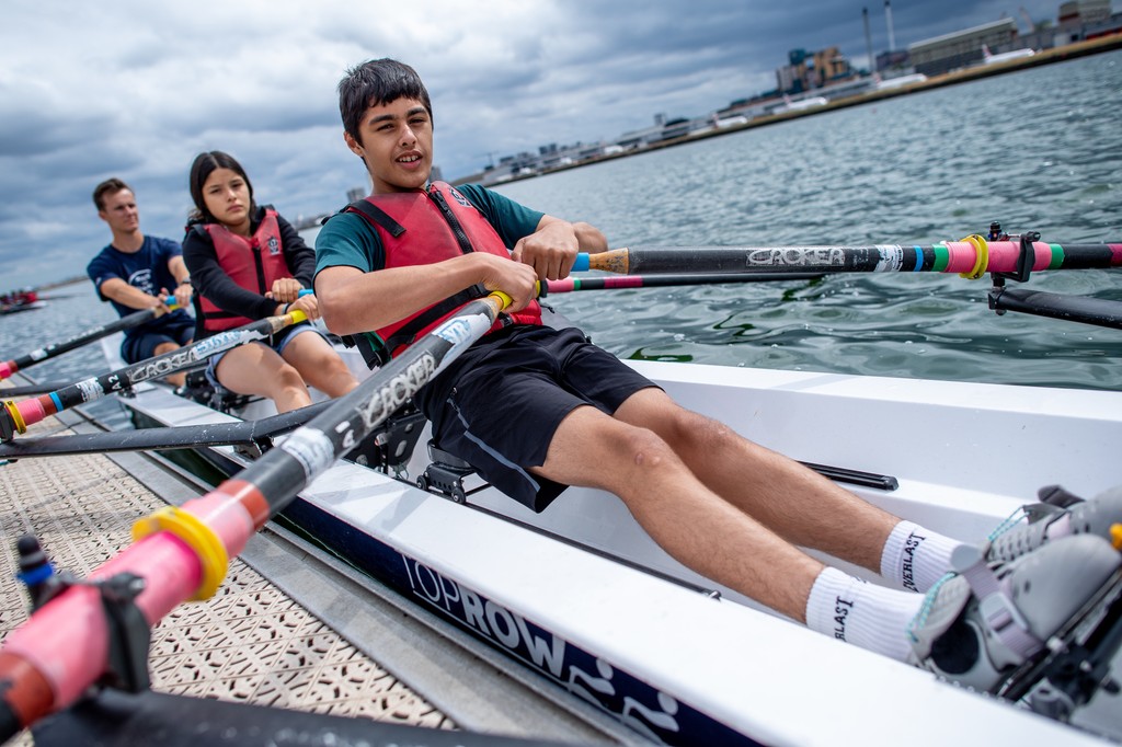 Brixton Wings, a grassroots, parent-led organisation, successfully introduced over 500 South Londoners to rowing during the school holidays with support from The Boat Race Fund. Learn more about it and the other organisations which benefit from The Boat Race Fund on our website.