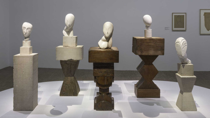 Exposition Brancusi à Paris : le Centre Pompidou nous plonge au cœur de la création trib.al/MWtUAko