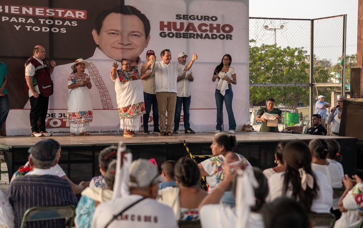 huachodiazmena's tweet photo. De la mano de Manuela Garma y del pueblo, vamos a llevar bienestar a #Sanahcat. Estamos listos para dejar atrás esos gobiernos que solo trabajan para unos cuantos y construir un #Yucatán con igualdad para todas y todos.
#HuachoGobernador https://t.co/OtjHZCM6dD