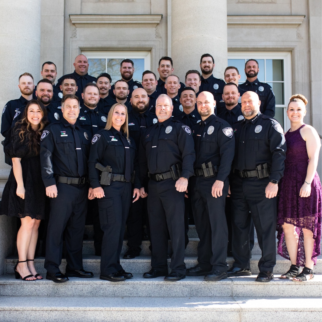 FarmingtonCity's tweet photo. We would like to express our gratitude to all the members of the Farmington City Police Department for their unwavering dedication and hard work in ensuring the safety of our community.

#farmingtonpolicedpeartment #farmingtonpd #farmingtoncity #utah #community https://t.co/oD42bxMlB0