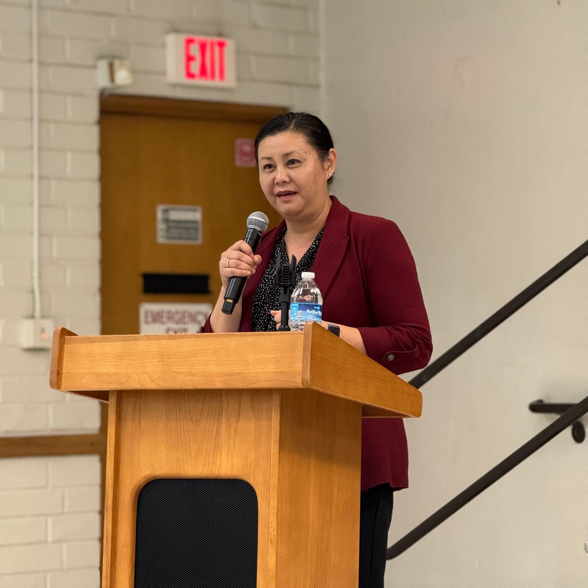 DrJoniLBC's tweet photo. #TeamD9 attended Neighborhood Revitalization in Overlooked Communities panel discussion last Wednesday. With perspectives from nonprofit and for-profit developers, the conversation focused on collaborative solutions for mutual benefit between residents and developers. https://t.co/gAyOMbIfsX