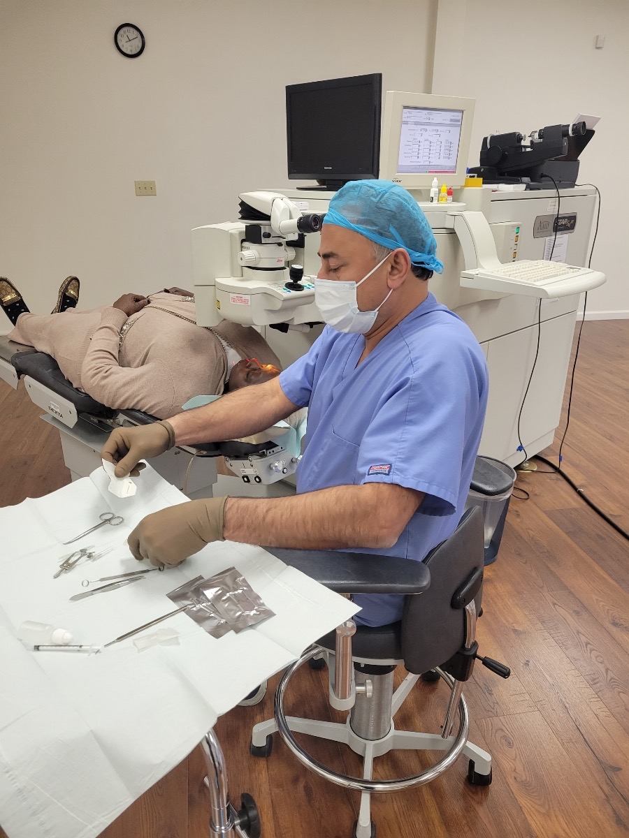 KhannaLasik's tweet photo. Out with the old, in with the new vision! 👀
#EyesOnTheFuture #EyeSurgery #VisionCorrection #LASIK #CataractSurgery
#EyeHealth #ClearVision #Ophthalmology #RefractiveSurgery #OpticalSurgery #VisualFreedom #Westlake #BeverlyHills https://t.co/69qzUGrBTg