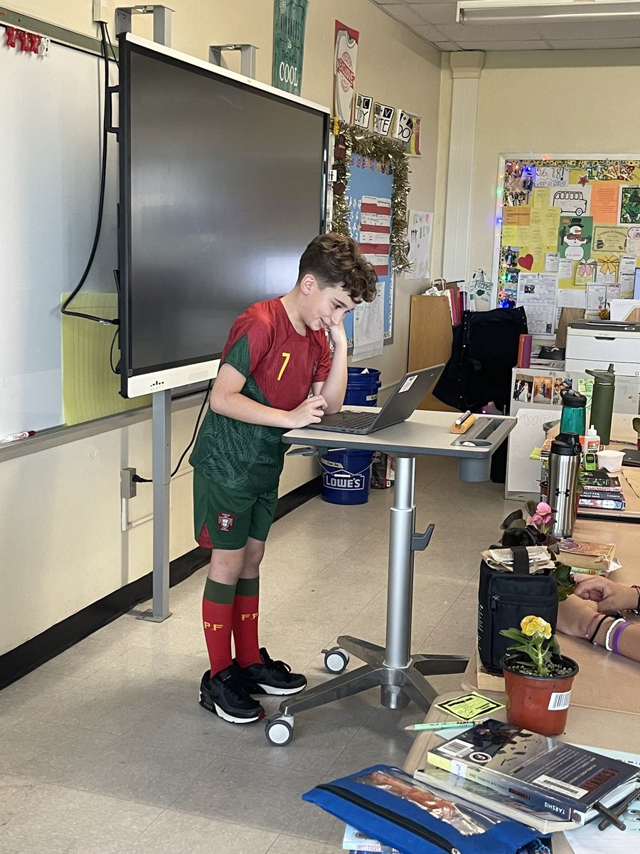 MrsSiebenChris's tweet photo. For our Publishing Celebration for Writer’s Workshop, we dressed up as our nominee for Time’s magazine cover “Most Influential Person of the Year” ⭐️ @MDzSabatini @CBS_Bethpage #WeAreBethpage https://t.co/T7wlK9zhUd