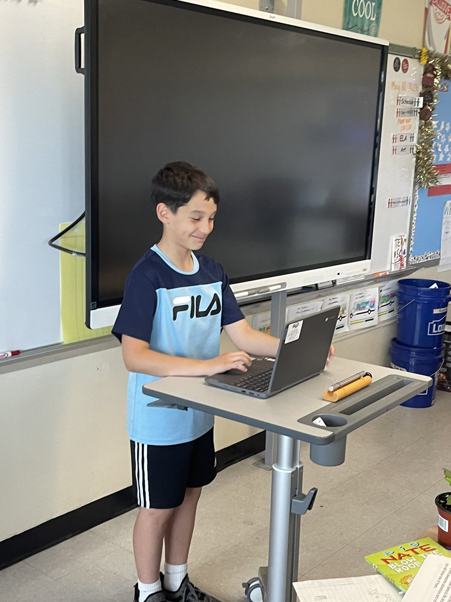 MrsSiebenChris's tweet photo. For our Publishing Celebration for Writer’s Workshop, we dressed up as our nominee for Time’s magazine cover “Most Influential Person of the Year” ⭐️ @MDzSabatini @CBS_Bethpage #WeAreBethpage https://t.co/T7wlK9zhUd