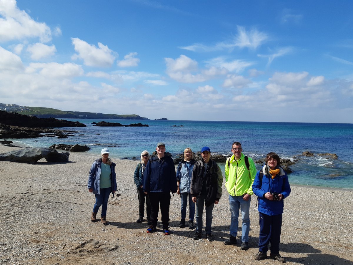 Today marks the start of #MentalHealthAwarenessWeek 🧘‍♀️ Our @HeritageFundUK funded #CoastPathConnectors project is overcoming barriers to walking and we're thrilled our participants have noticed improvements in their mental wellbeing 👏 ✍️ Read the blog: blog.southwestcoastpath.org.uk/2024/05/13/mov…