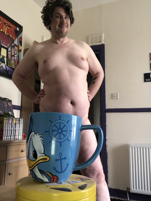 Coffee? https://t.co/p9Q6Krxida<a href="/tag/nsfw"class="tags"><span>#nsfw</span></a><a href="/tag/getnaked"class="tags"><span>#getnaked</span></a>