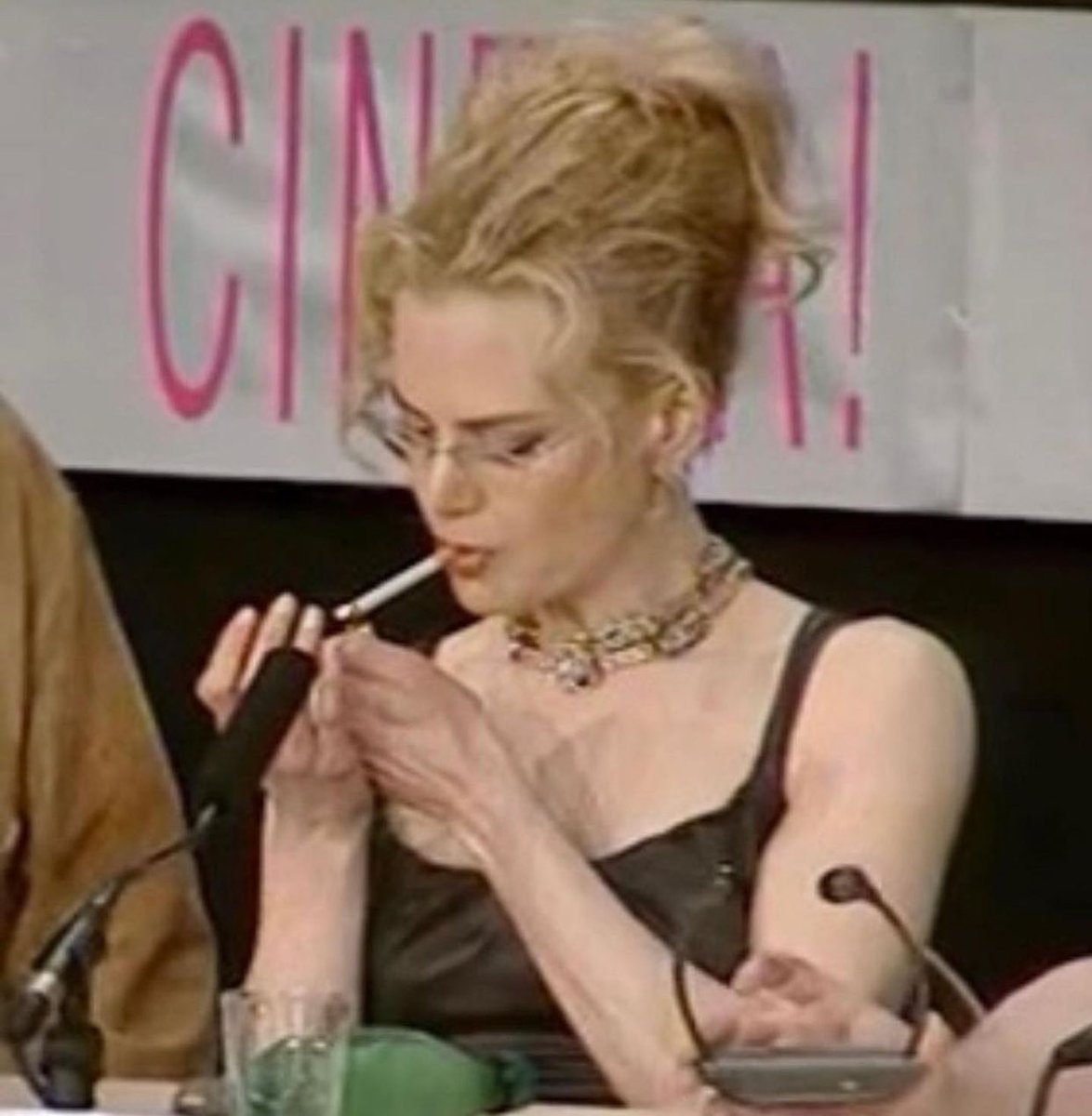 some of my favorite moments of the cannes film festival:

1) nicole kidman looking effortlessly cunty in 2003