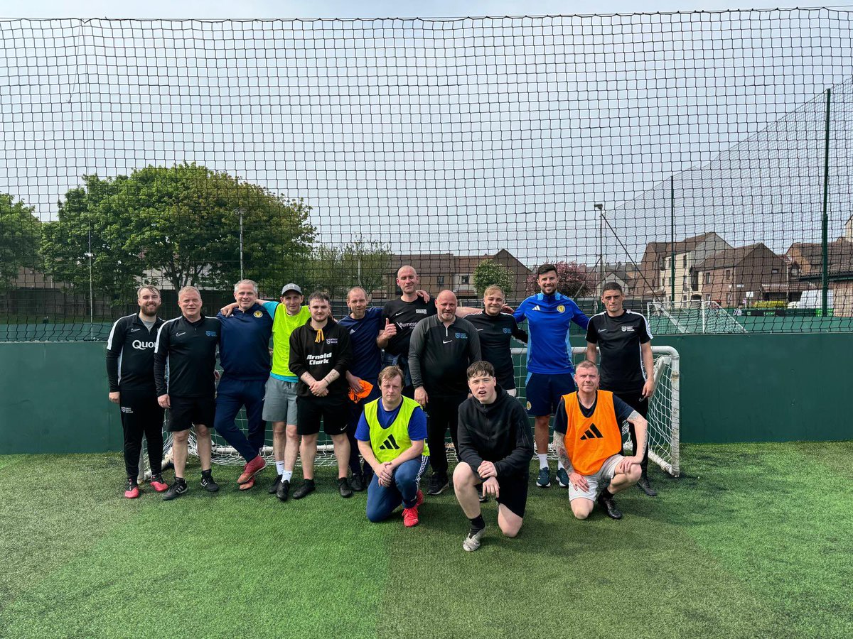 Great day delivering our Introduction to Coaching course with @streetsoccerSCO participants in Edinburgh. Best of luck on your coaching journey! 📚⚽️✅
 
#ScottishFACoachEd