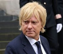 feel sorry Andy Street as he lost the election,
i imagine at home he was really stressing,
when he woke up the next day,
i bet things where murky and grey,
not just because the vote was lost, 
he also woke up next to goldilocks
#fabricant