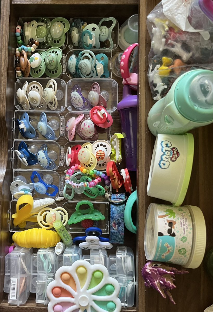 LittleStarrys's tweet photo. agere drawer 💞 https://t.co/sMeHrgb36n