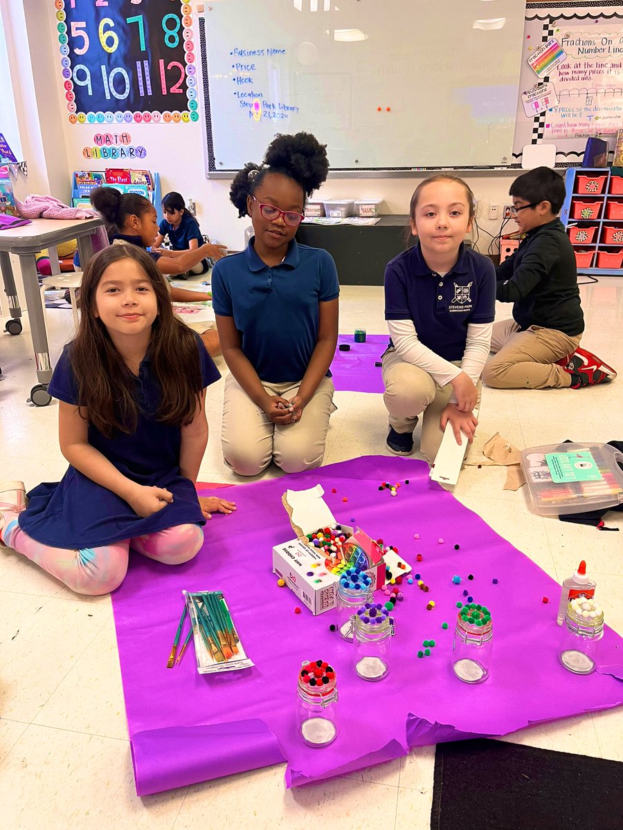 m_jackson33's tweet photo. Emerging #entrepreneurs! 💸 3rd grade SP @StevensParkDISD 
students working collaboratively as we prepare for our 2nd Annual Market Day!
It's fun to learn about Personal #FinancialLiteracy!💡🌎 https://t.co/jBVbyjx3jN
