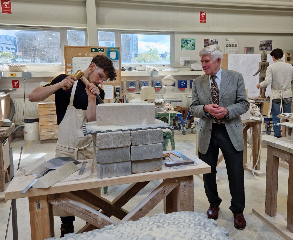 Liverymen recently visited <a href="/thebcc_london/">BuildingCraftsCollege</a> to meet staff and students. It was an opportunity for students to share their career aspirations and for Liverymen to offer support. #Livery #CityofLondon #apprentices #stonemasonry #craftsmanship