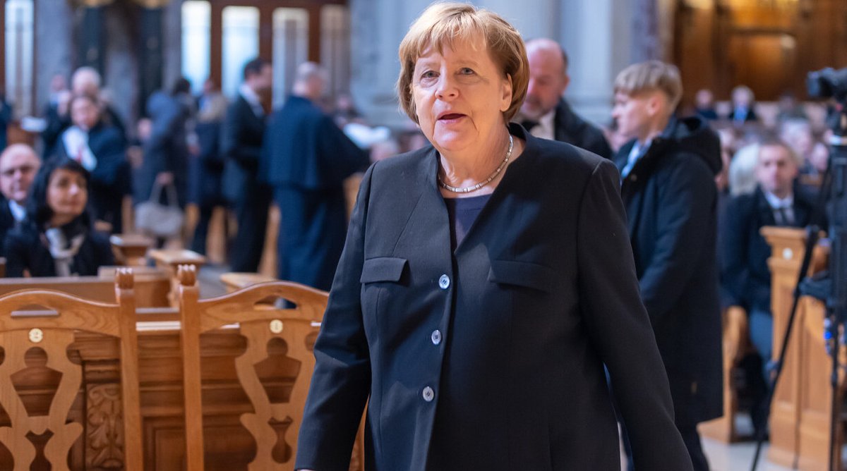 The title and publication date for Angela Merkel’s memoir have been revealed. The former German chancellor’s FREEDOM, co-written with her advisor Beate Baumann, is slated for publication by @StMartinsPress on Nov. 26. ow.ly/QhMG50REzHz