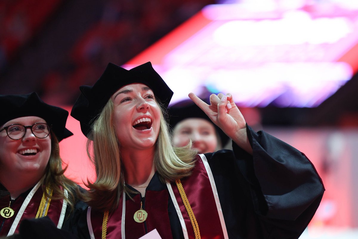 OU_Alumni's tweet image. 𝐓𝐡𝐨𝐮𝐬𝐚𝐧𝐝𝐬 𝐬𝐭𝐫𝐨𝐧𝐠 🎓☝️ #OUAlumni