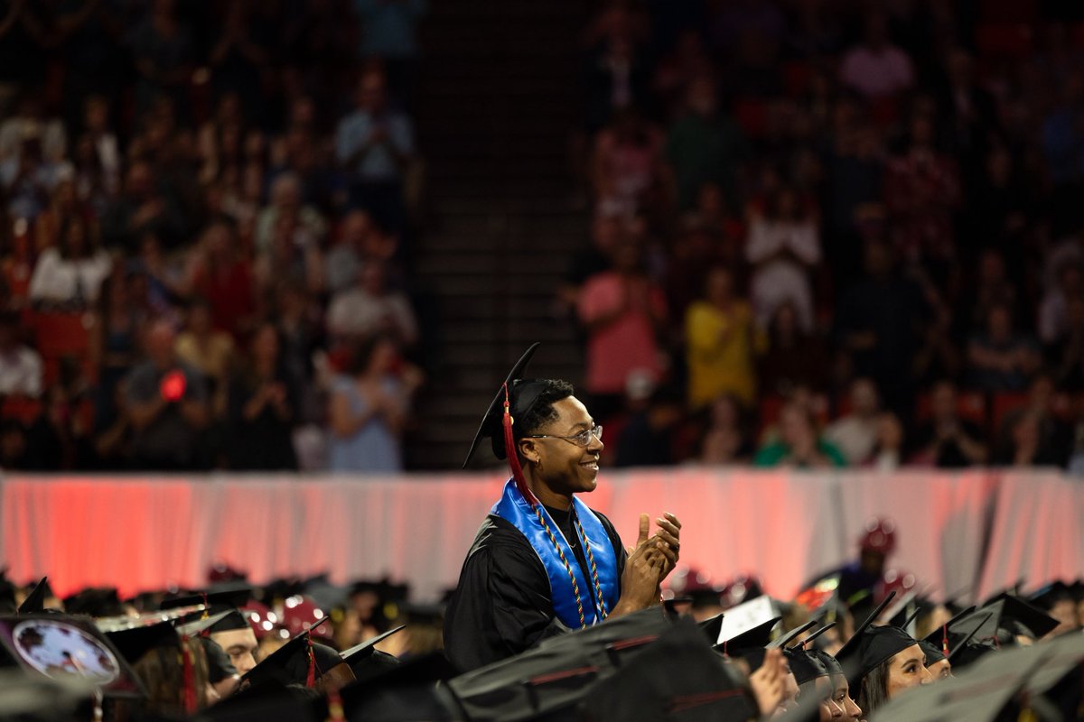 OU_Alumni's tweet image. 𝐓𝐡𝐨𝐮𝐬𝐚𝐧𝐝𝐬 𝐬𝐭𝐫𝐨𝐧𝐠 🎓☝️ #OUAlumni