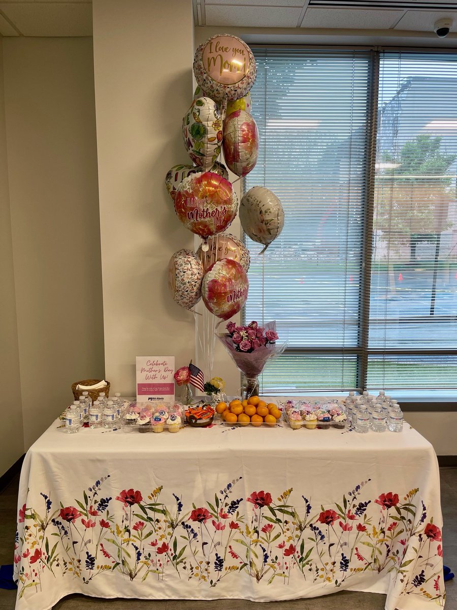 midatlanticfcu's tweet photo. MAFCU celebrated Mother's Day with our amazing branch representatives and members throughout last week, honoring not just the moms within our team, but all mothers. #Mothersday2024 #yourfinancialfamily🌼🌸❀✿🌷 https://t.co/xrRDhrnJNy