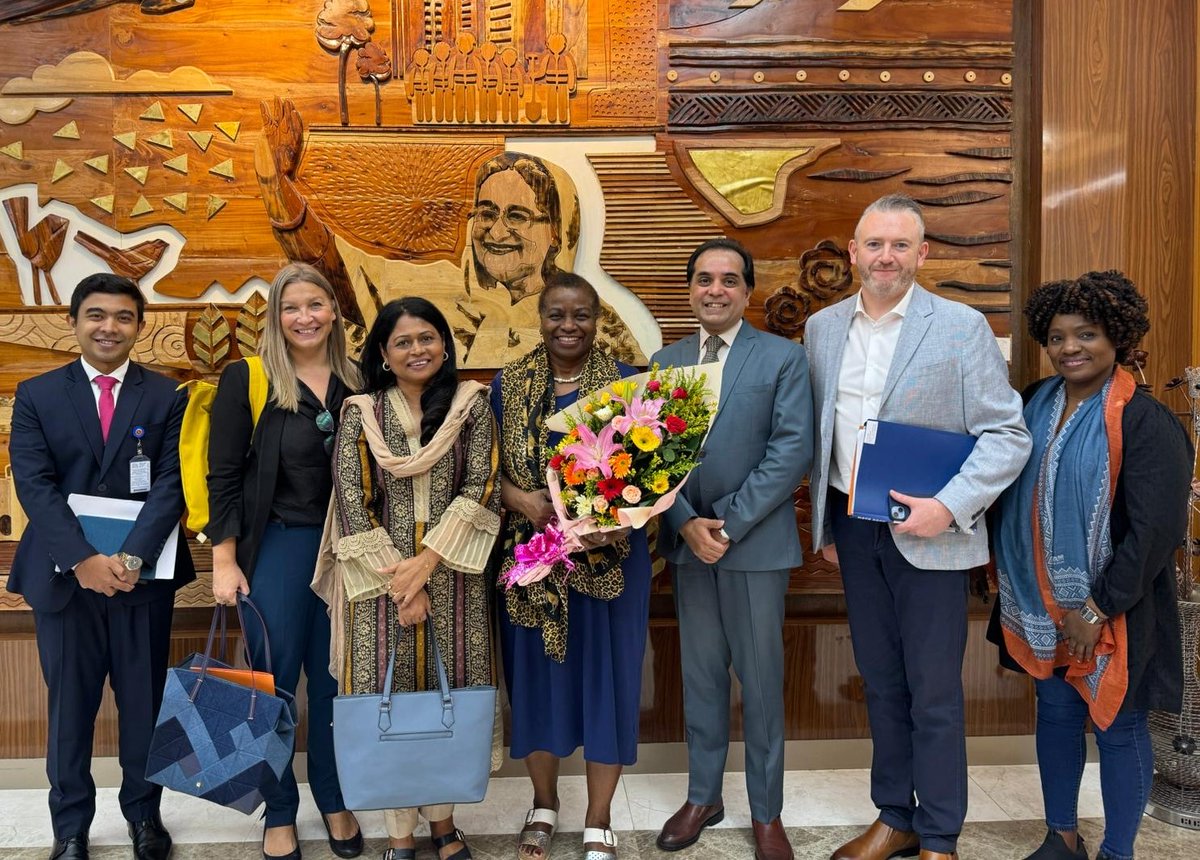 Delighted to be in #Bangladesh ahead of the #ICPD30 Global Dialogue on Demographic Diversity and Sustainable Development.

@UNFPA looks forward to joining partners to discuss the opportunities and challenges of shifting demographics.

#8BillionStrong