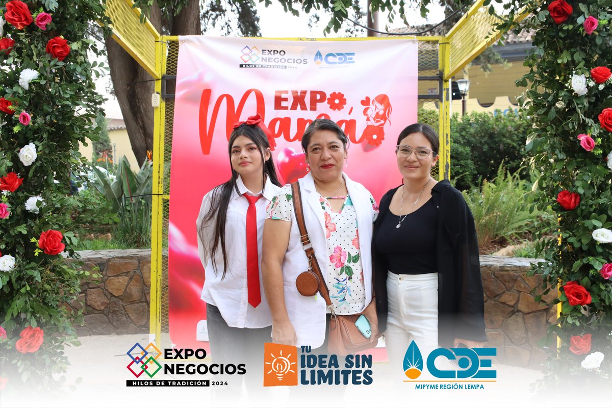 cdemipymerl's tweet photo. ¡Celebramos la grandeza de todas las madres que hicieron brillar la Expo Mamá!📷
Gracias a cada uno de ustedes por hacer de este evento un éxito inolvidable. Con el apoyo de la Municipalidad de La Esperanza, Intibucá , @orolencahn   y La Banda, compartimos momentos increíbles.📷 https://t.co/UA0a4UT6zh