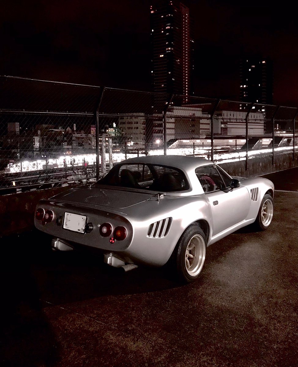 MSN00100z's tweet image. #私の愛車の美尻選手権
#ロードスター
#NA8C
#EVA
#ME22

八王子の100ドルの夜景をバックに

もっとブリンブリンなケツなんだが
上手く撮れん！