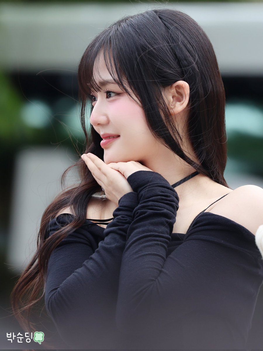 tripleS_S14_fan's tweet photo. 240511 트리플에스 음악중심 미니팬미팅
윤서연
#triplesS #서연 #SeoYeon https://t.co/2bAxSPoFYy