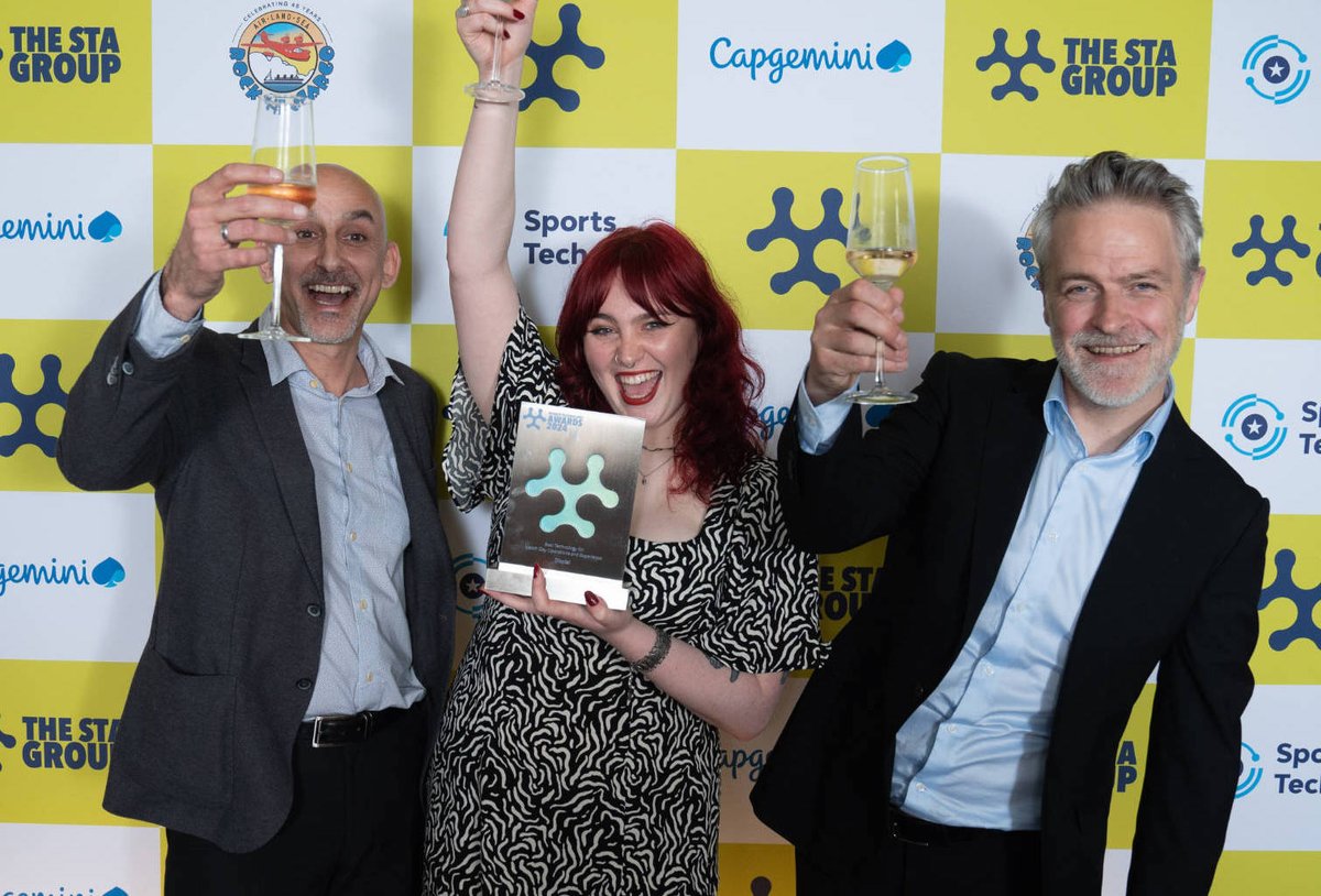Dizplai's tweet photo. Dizplai are winners! #STA24🏆

We came away with an award for Matchday Operations and Experience last week at the Sports Technology Awards 2024🥂

Well done to the Dizplai team for their hard work👏

#YourAudienceWantsMore @SportTechGroup https://t.co/E9fAzz1Xtn