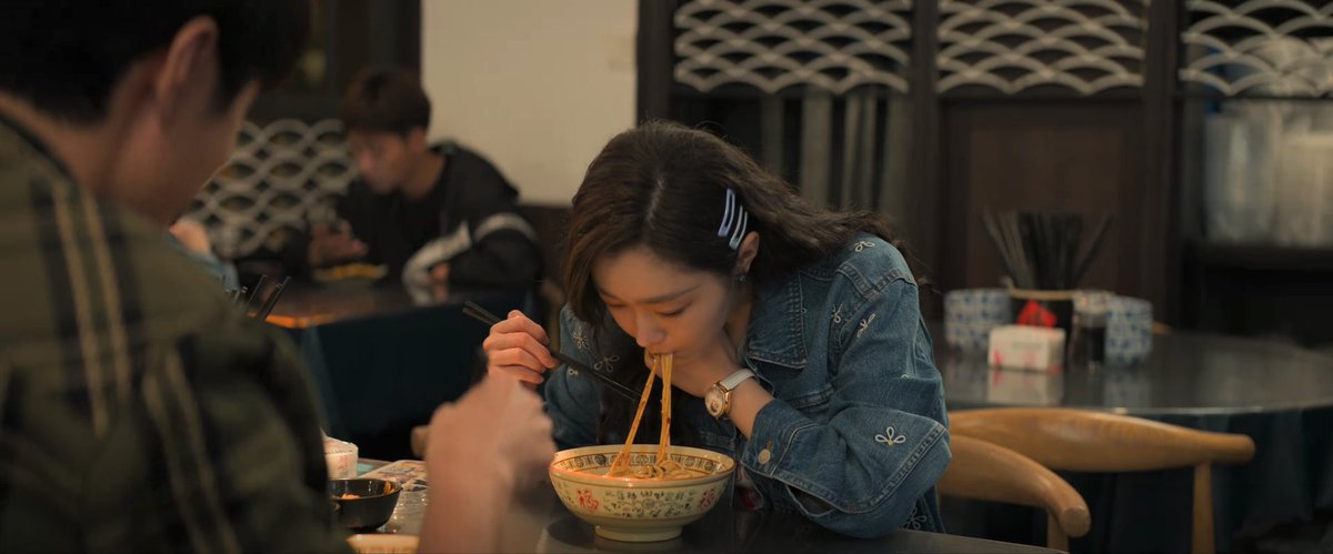 seoparkang's tweet photo. I'm so jealous of all the Dan Dan Noodles that Song Yi got to eat in #FryMeToTheMoon #今天的她们 hahaha it's my fav Chinese dish https://t.co/T5AVYG5iF7