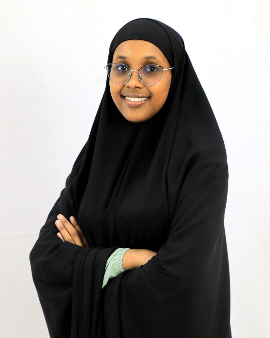 Meet the Uuntuse Team: Introducing Our Creative Designer, Najma Abdikarim

🎓 With a background in graphic design &amp; digital marketing, Najma is currently pursuing a BA in Computer Science at <a href="/SIMADUniversity/">SIMAD University</a>.