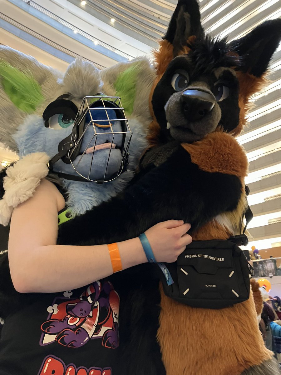DeckerCrossFox's tweet image. A caged creature @Remixwuffy