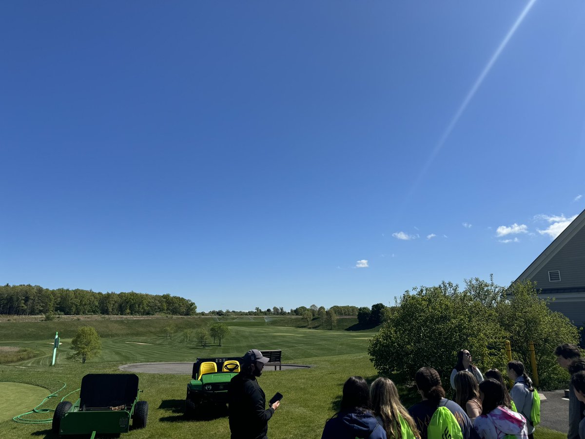 Beautiful day for learning at the first green field trip @FinchTurf #finchturf #johndeere