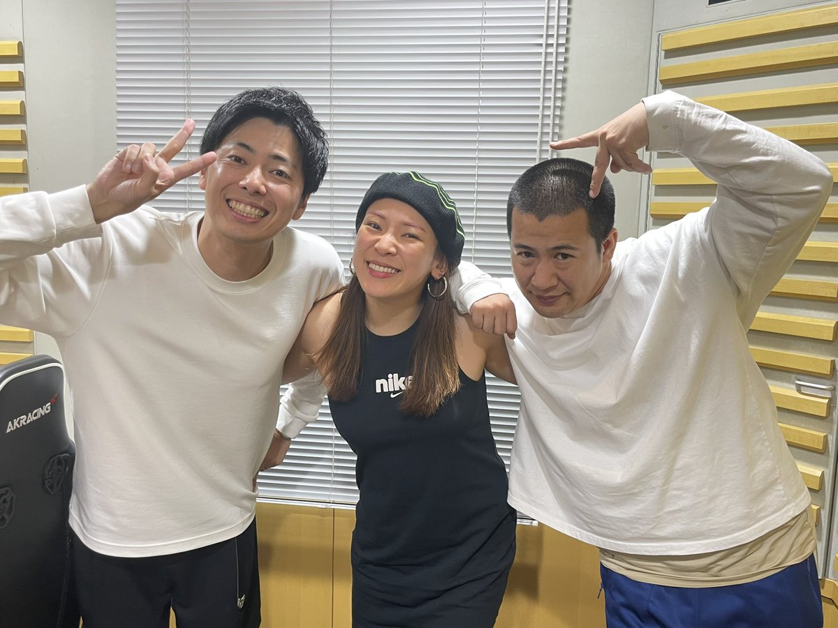 GNeMcdUacAAf_PT.jpg?format=jpg