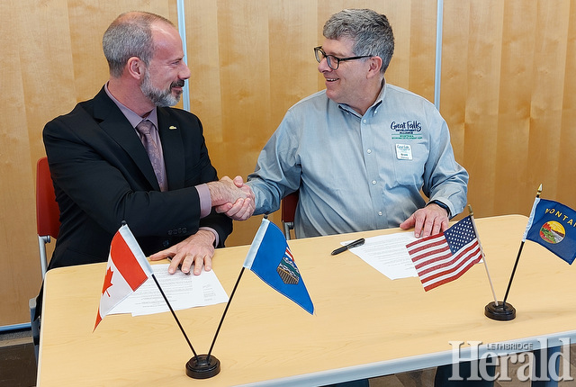 Economic development organizations from Lethbridge and Great Falls, Mont. are joining forces to strengthen and diversify the food, agriculture, bioprocessing and energy industries in both regions. #yql #Lethbridge lethbridgeherald.com/news/lethbridg…