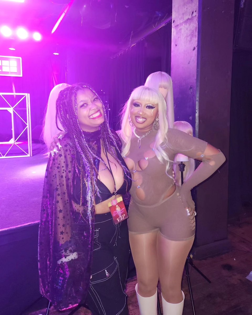 LittyLette's tweet photo. @imbabytate Happy birthday!!🥳🥳 This is my favorite cause I saw you in Atlanta as my birthday gift to myself!💖 https://t.co/GbeJcZTFuT