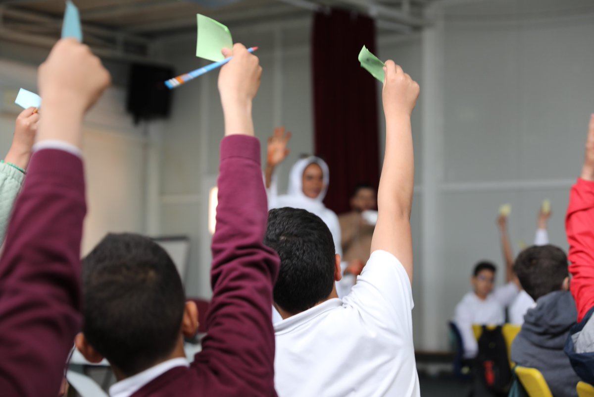 Young Libyan women in <a href="/UNSMILibya/">UNSMIL</a>’s Ra’idat programme trained approximately 120 children in 5 Tripoli schools about climate change and actions they could take to tackle it.
libya.un.org/en/267614-scho…