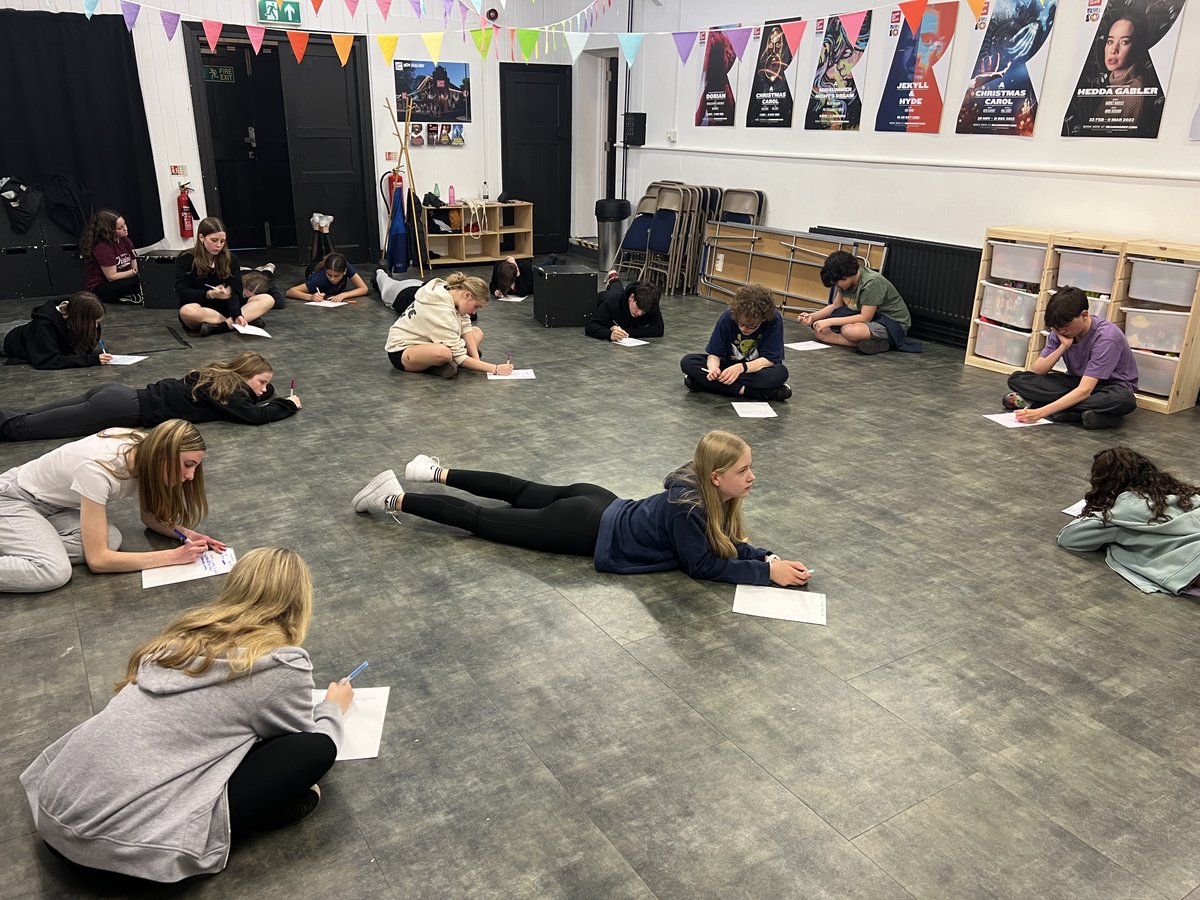 Check out our incredible Youth Theatre participants hard at work crafting their own monologues! 🌟 It's amazing to see their creativity and talent shining through. Keep up the fantastic work, everyone! 👏 #YouthTheatre #Creativity #Talent #Monologues