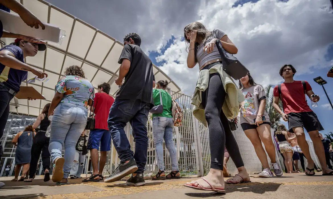 BlogPDNoticia's tweet photo. ÚLTIMAS NOTÍCIAS - Provas do Enem 2024 serão em 3 e 10 de novembro; confira cronograma... https://t.co/u2oXXFevFj

#enem #enem2024 #provasdoenem #cronograma #inep #mec #educacao https://t.co/2ynmqBzKTr