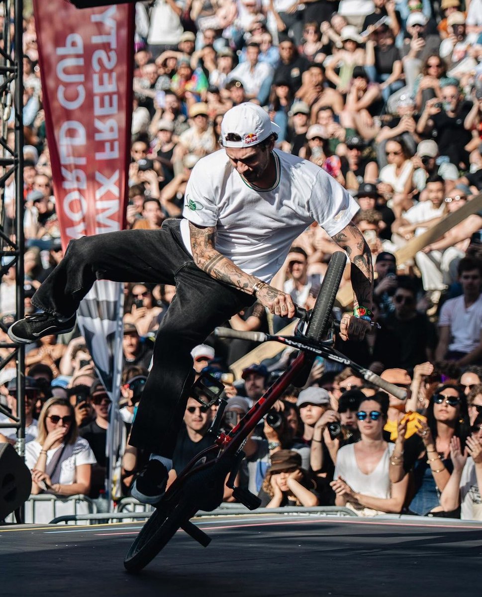 Matthias Dandois tweet media