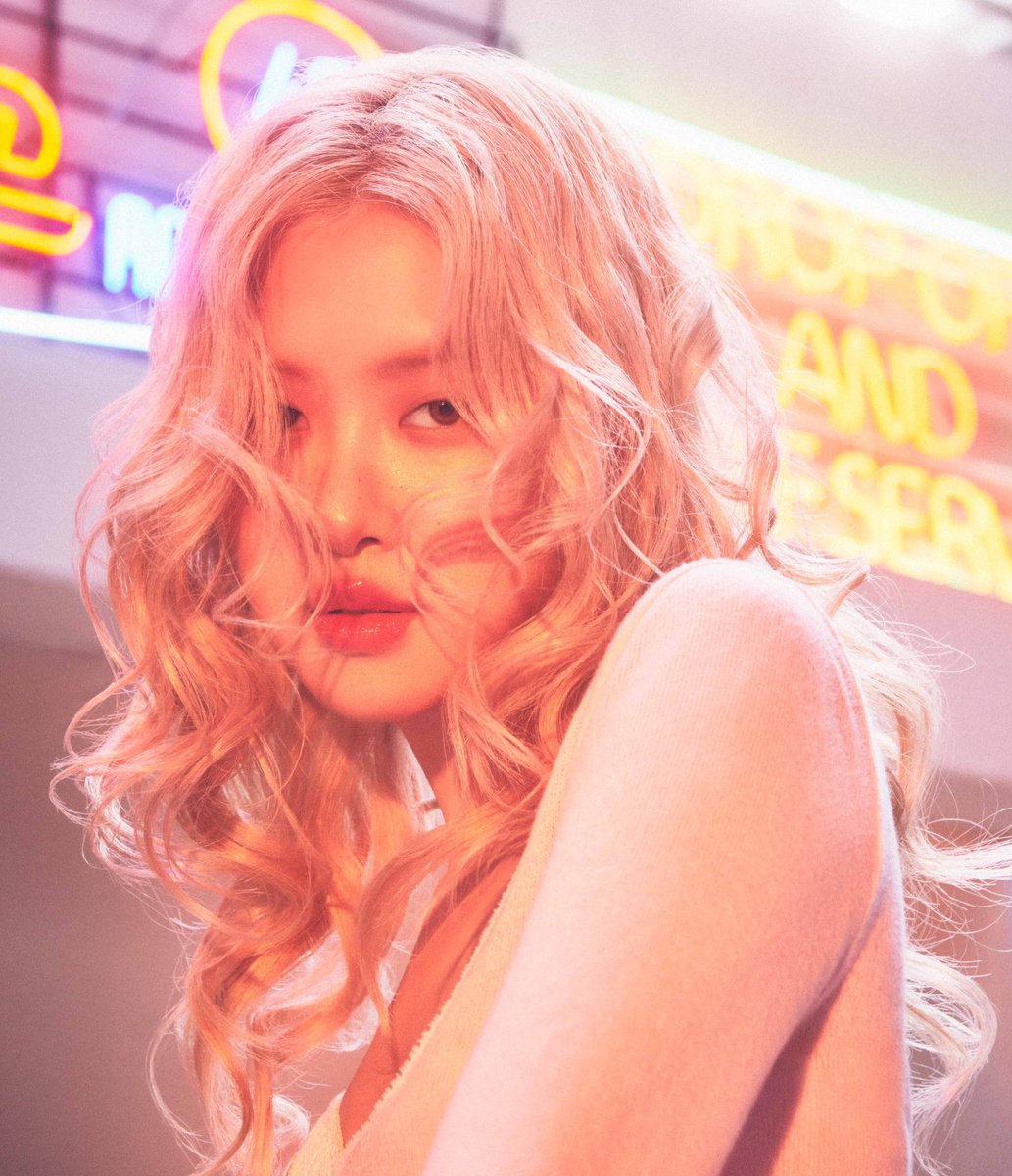 BLACKPINK's Rosé reveals she sees herself still singing and releasing music in 10 years during her Interview with Lewis Hamilton:

“I feel like singing is such a natural thing. Yeah, it's a huge part [of my life]. So I don't think i'll ever want to drop that.”