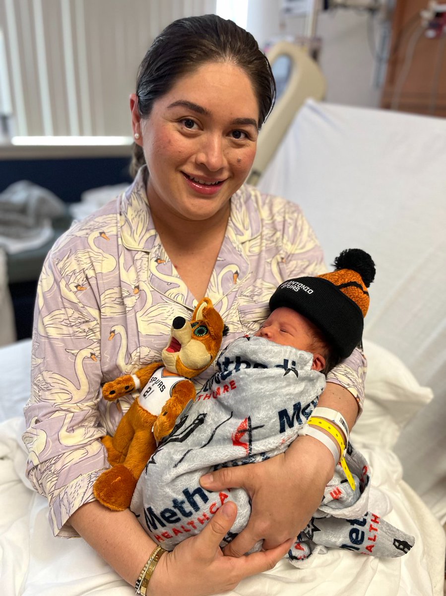 Welcome to the Spurs Fam, little ones 🖤🤍 These babies were welcomed into the world on Mother’s Day at Methodist Hospital, Methodist Hospital | Metropolitan, Methodist Hospital | Stone Oak and Methodist Hospital | Hill Country! @SAHealth210 | #sponsored