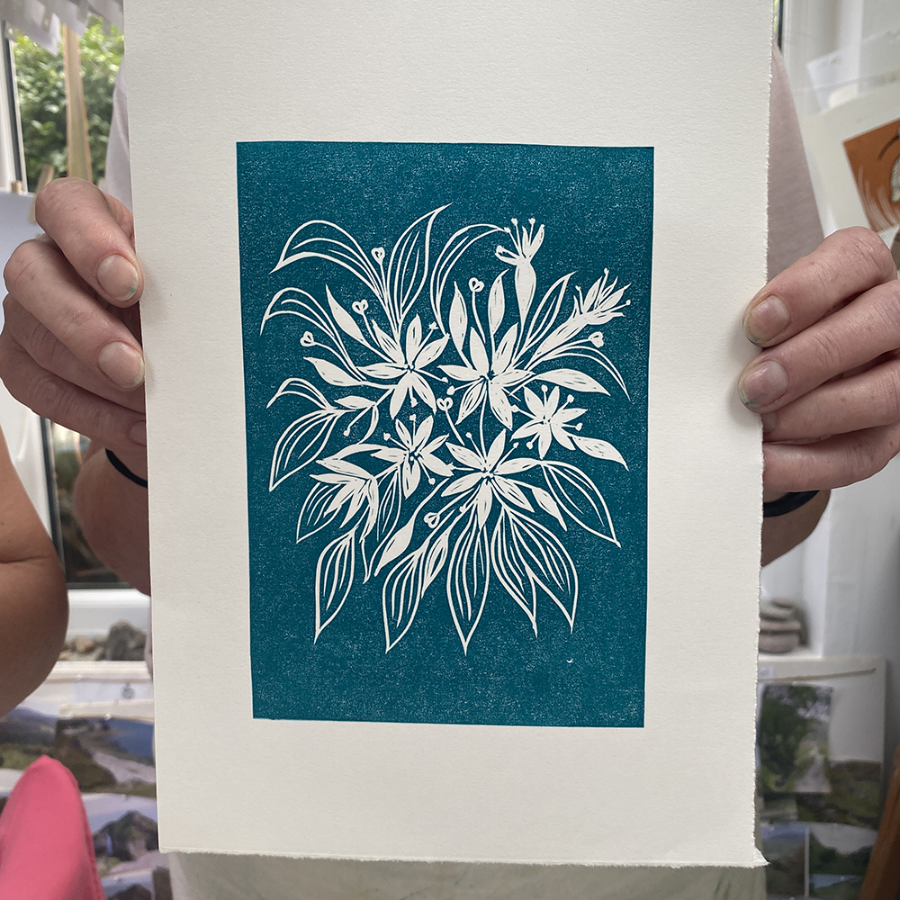 Design_York's tweet photo. More fabulous linocut prints on today’s lincocut workshop.
Would you like to have a go? 👉https://t.co/aqGsjIsYsL
#linocut #linoprint #printmaking #printmakingworkshop #linoprintclass #linoprintworkshop #york #northyorkshire https://t.co/3KGVaFebu3