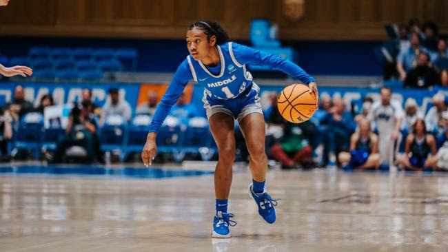 Former MTSU standout and Arizona guard Courtney Blakely has signed with Middle Tennessee women's basketball, head coach Rick Insell announced Monday afternoon.