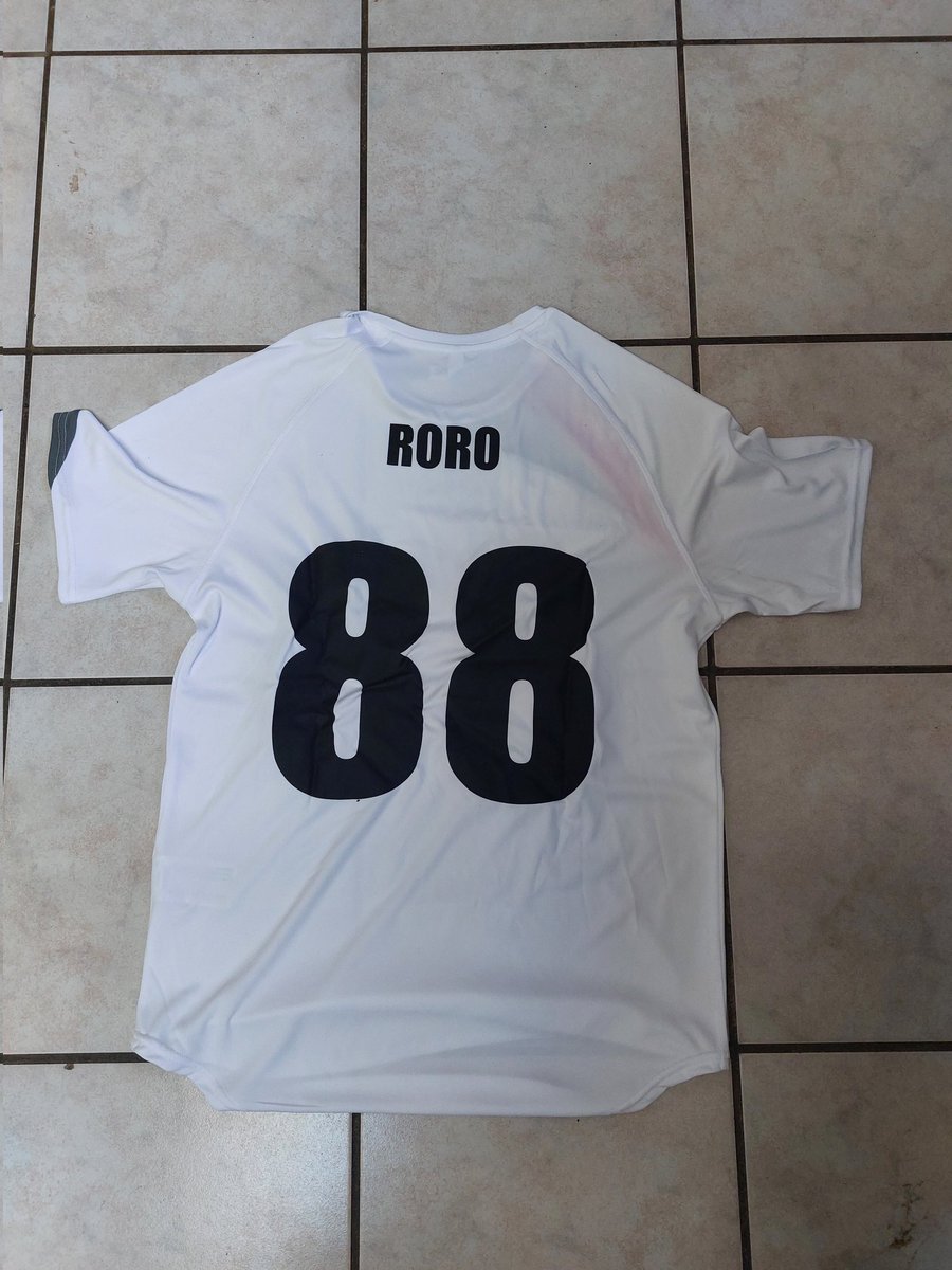 Maillot reçu aujourd'hui et il est incroyable très content de mon achat 
<a href="/idrizlabasefc/">LA BASE</a>
<a href="/YoMax38/">Yohan</a>