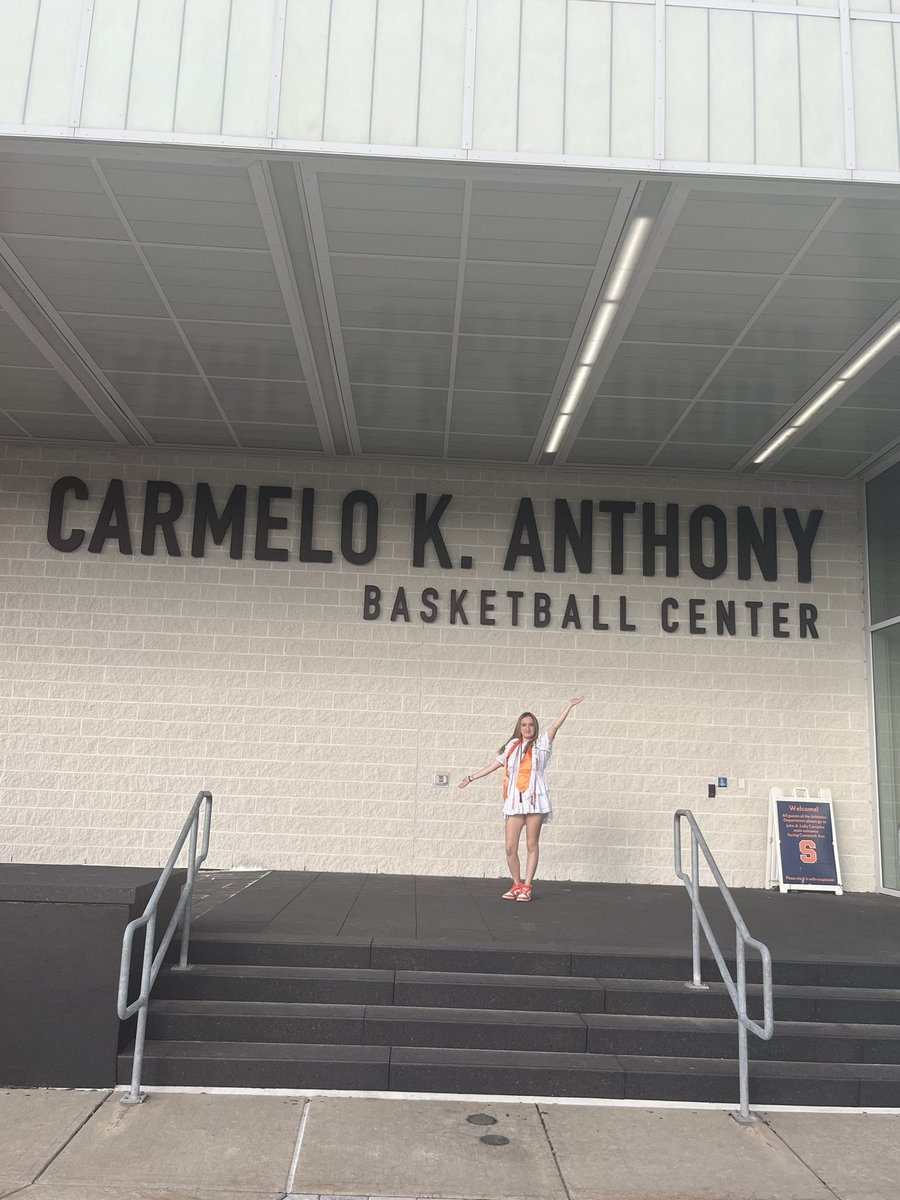 Hey @carmeloanthony when are you coming back to ‘Cuse?